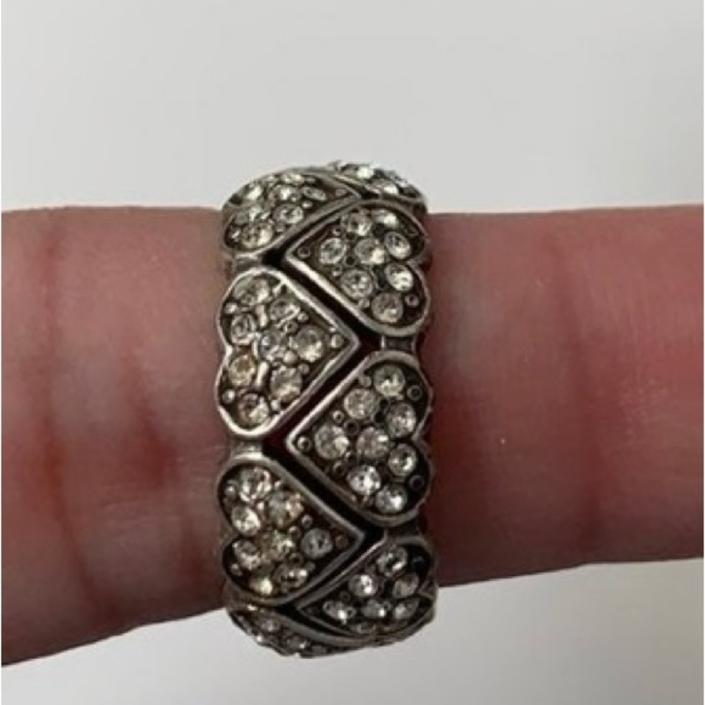 Stackable rings 2 wear alone or stacked - Size 5